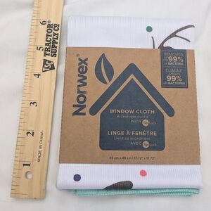 Norwex White and Green Window Cloth